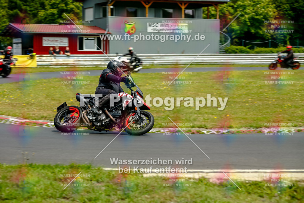 VBK-4731 | Hier findet Ihr Bilder von Touristenfahrten auf der Nürburgring Nordschleife oder von anderen Veranstaltungen die ich besucht habe. Viel Spass beim Durch Schauen 