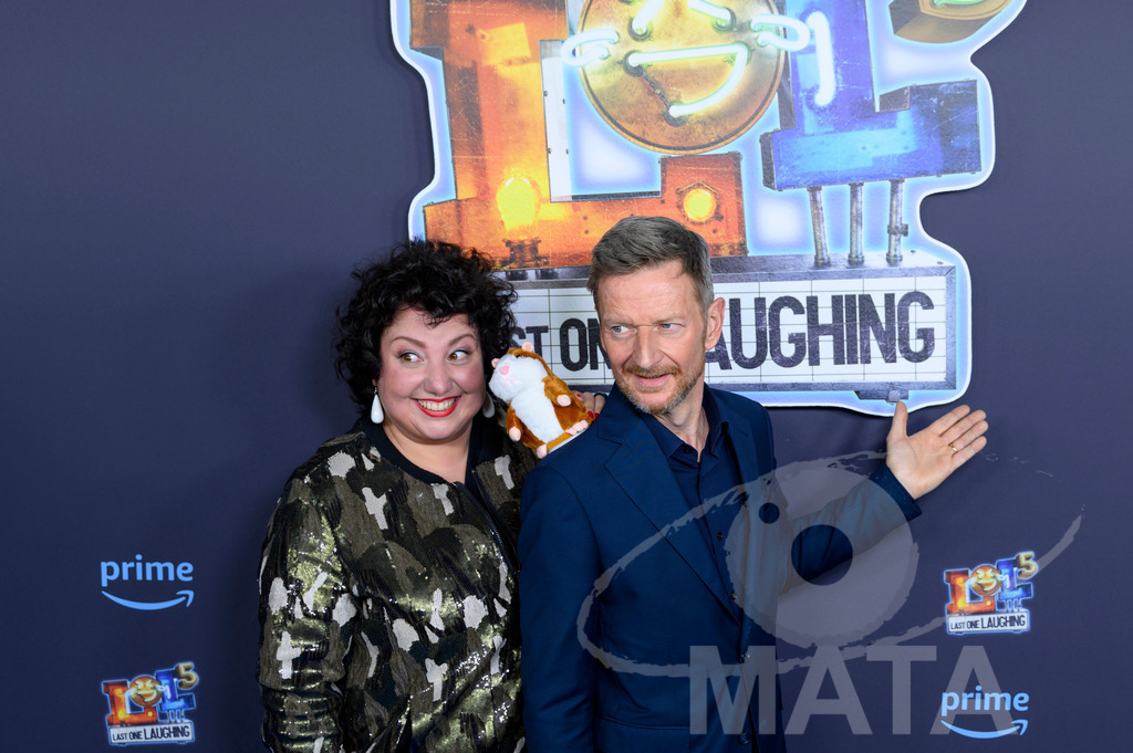 _DWA2392 | Meltem Kaptan und Michael Kessler bei der Premiere der 5. Staffel der Amazon Prime Video Comedy-Gameshow 'LOL: Last One Laughing' in der Astor Film Lounge. München, 21.03.2024 - Realisiert mit Pictrs.com