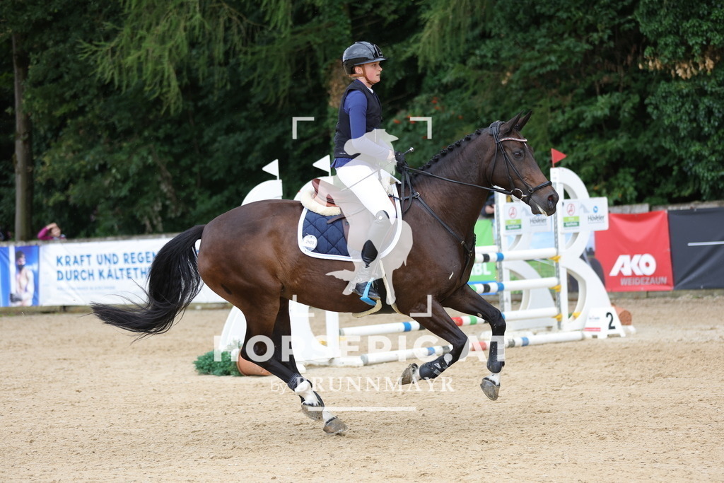 0P6A4744 | Willkommen bei Brunnmayr - Design & Fotografie – Ihrem Spezialisten für Reitturniere und Pferdeveranstaltungen in Oberösterreich, Salzburg und Bayern! Seit über 17 Jahren sind wir leidenschaftlich dabei.