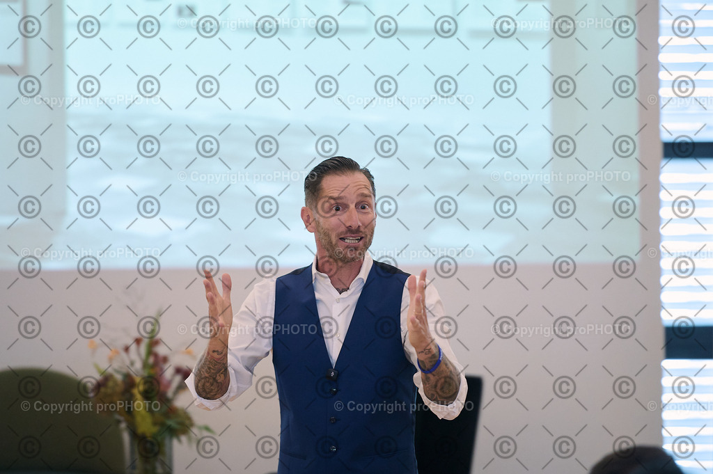 066_202509_EmployerBranding_NZ6_9809 | proPHOTO - Realisiert mit Pictrs.com