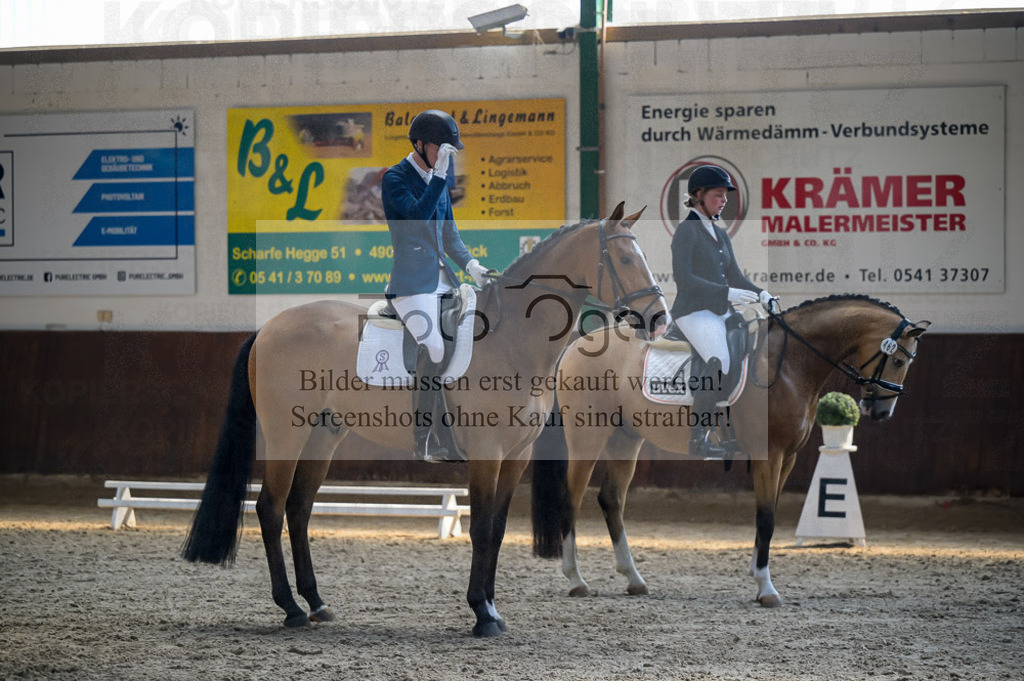 Reitturnier Voxtrup | Entdecke hochwertige Reitturnierfotos von Foto Oger. Professionell, emotional und authentisch – jetzt Lieblingsmomente im Shop bestellen.Deutschlandweite Turnierfotografie. - Realisiert mit Pictrs.com