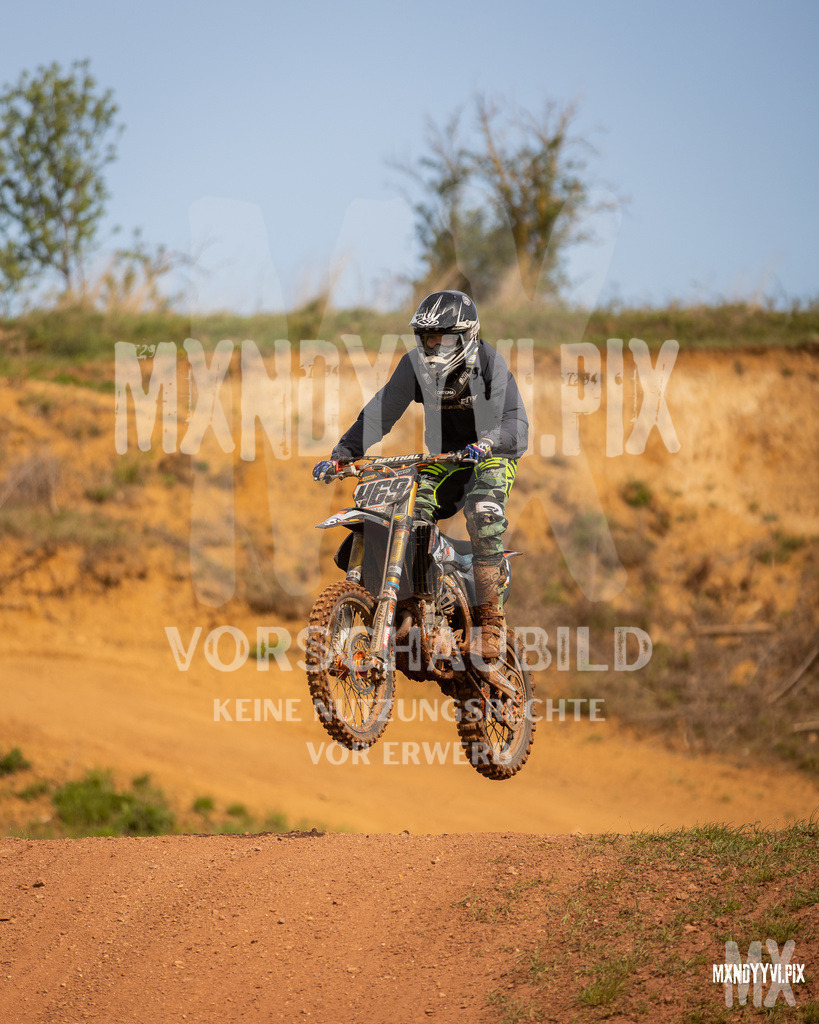 866A4024 | mxndyyvipix
