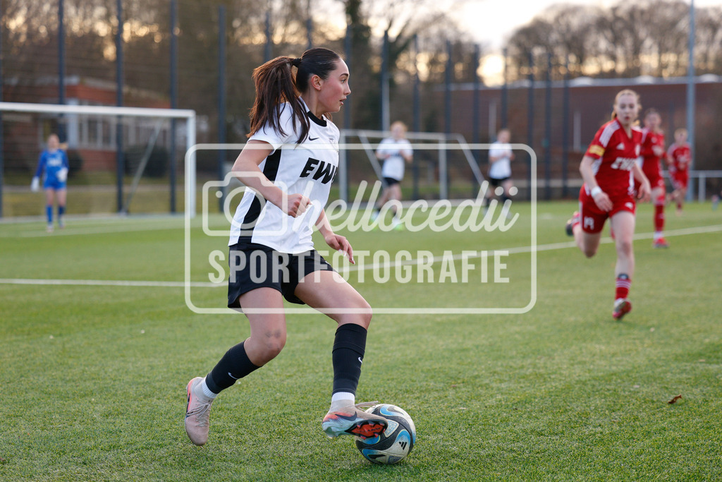 Fußball I Frauen I Saison 2025-2026 I AOK NFV Pokal I SV Meppen 1912 e.v. U20 2 - SpVg Aurich I 01.03.2026-82 | Evy Louisa Dijkstra (11, SV Meppen 1912 e.v.) - Realisiert mit Pictrs.com