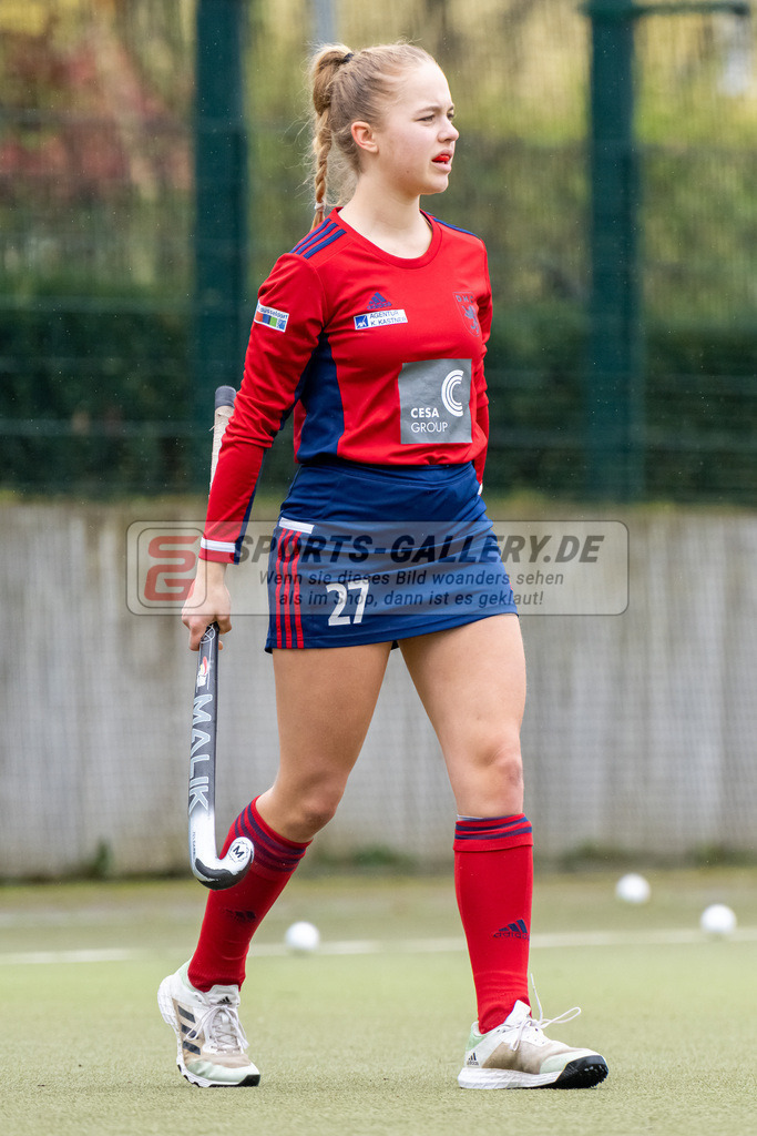 HK_20230401_106554 | 1. Bundesliga Damen Düsseldorfer HC - Harvestehuder THC  am 1.4.2023 DHC Düsseldorf, Düsseldorf , Julia Schedl ( Düsseldorfer HC #27 )