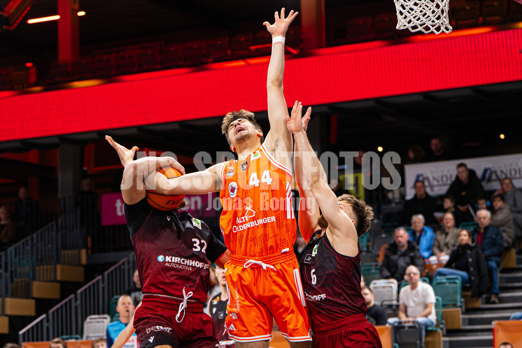Basketball I Herren I Saison 2025-2026 I ProB Nord I 21. Spieltag I Rasta Vechta II - Iserlohn Kangaroos I 2889 | Ivan Volf (44, RASTA Vechta II) - Realisiert mit Pictrs.com