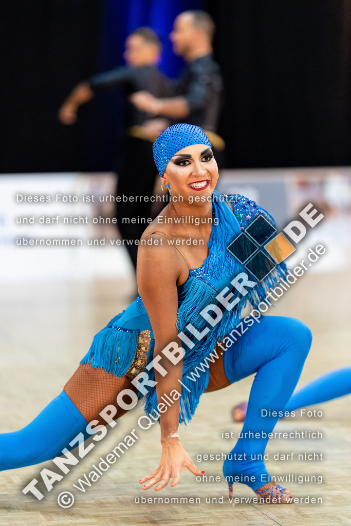20240120-00666 | Hier finden Sie Tanz Bilder vom Latein und Standard Formationen tanzen. Sportbilder vom Tanzsport. Schöne Fotos und von Weltmeisterschaft, Europameisterschaft, Bundesliga, Regionalliga, Oberliga und Landesliga sowie von GOC Stuttgart, DanceComp, WM Bremen