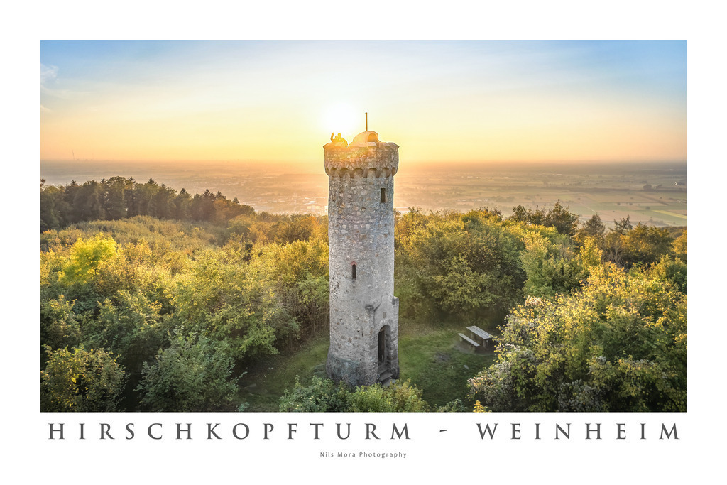 Hirschkopfturm - Weinheim | The Hirschkopfturm was an "accidental" discovery for me. I hiked on the Burgensteig path from Weinheim to Darmstadt and after only half an hour I reached this beautiful place. Since then, I've been up there regularly to watch the sunset. The tower is 15 meters high and was built in 1870. - Realisiert mit Pictrs.com