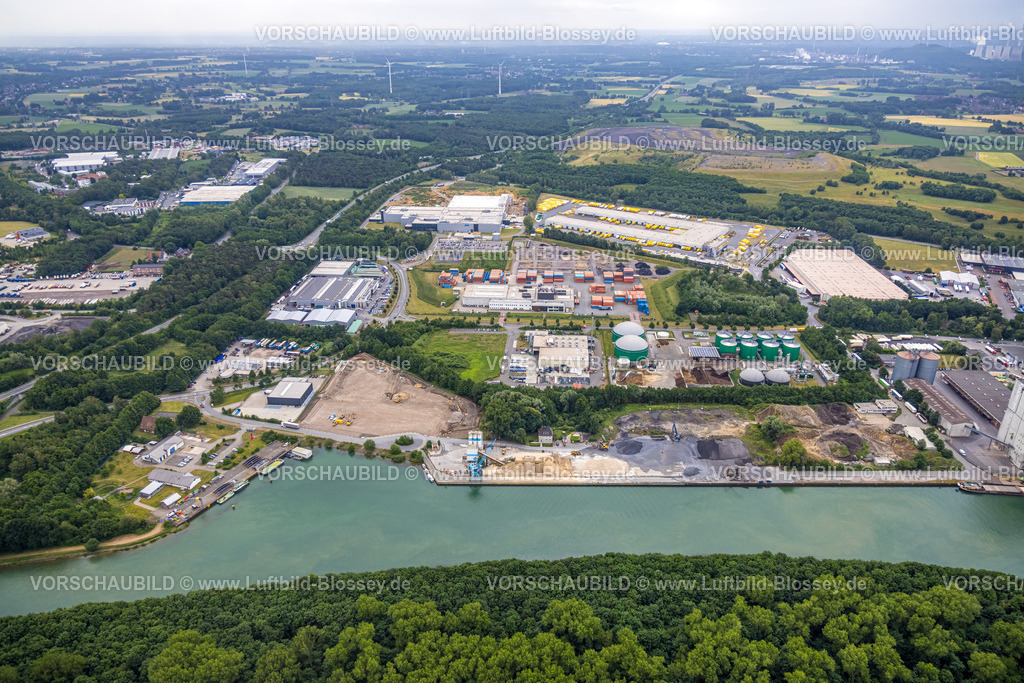 Dorsten220604615 | Luftbild, Baustelle Buerer Straße direkt am Weser-Datteln-Kanal, Behörde Wasserstrassen- und Schiffahrtsamt Westdeutsche Kanäle Standort Dorsten, Gewerbegebiet Buerer Straße, Hervest, Dorsten, Ruhrgebiet, Nordrhein-Westfalen, Deutschland