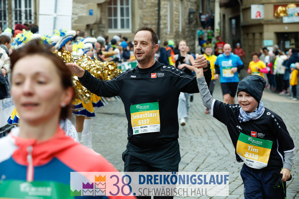 5km Roewisch Wohnbau Cup | 3 Koenigslauf 2024 5km Roewisch Wohnbau Cup - Realisiert mit Pictrs.com