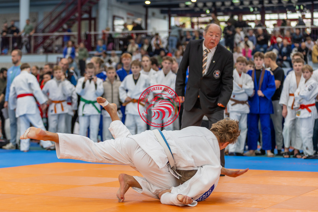 Internationaler Adler Cup 2024 | Foto vom Internationalen Adler Cup Judo Turnier im Sport- und Freizeitzentrum Kalbach im Oktober 2024 - Realisiert mit Pictrs.com