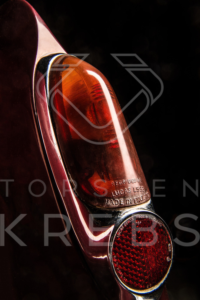 Bentley Continental S2 (Baujahr 1960) | Hochwertige Oldtimer Bilder und der Oldtimer-Kalender. Ein großartiges Weihnachtsgeschenk für Oldtimer-Fans und Oldtimer-Liebhaber.  - Realisiert mit Pictrs.com