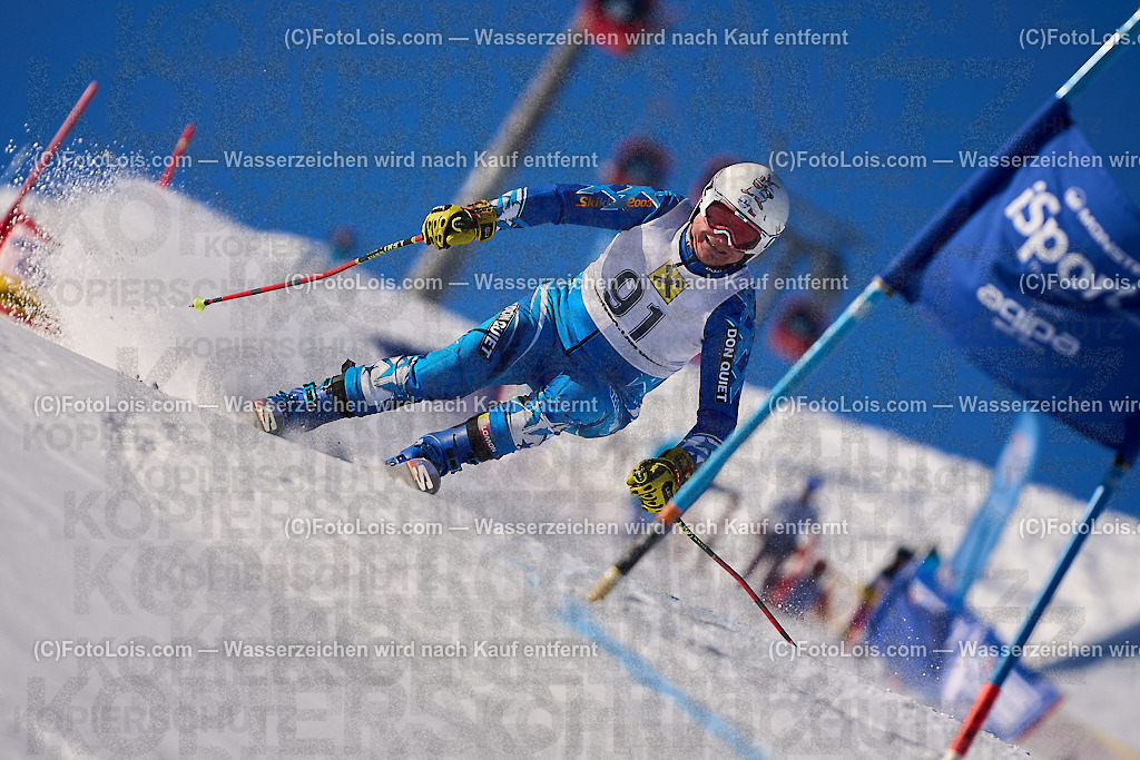 ALP3105_MASTERS-Cup_GS-B Herrn_Fer Martin | (C)FotoLois.com, Alois Spandl. FIS Masters-Cup Wildschönau, Giant Slalom auf der Piste Schatzberg GS, Siegerehrung auf dem Dorfplatz Niederau, Sa 13. Januar 2024.