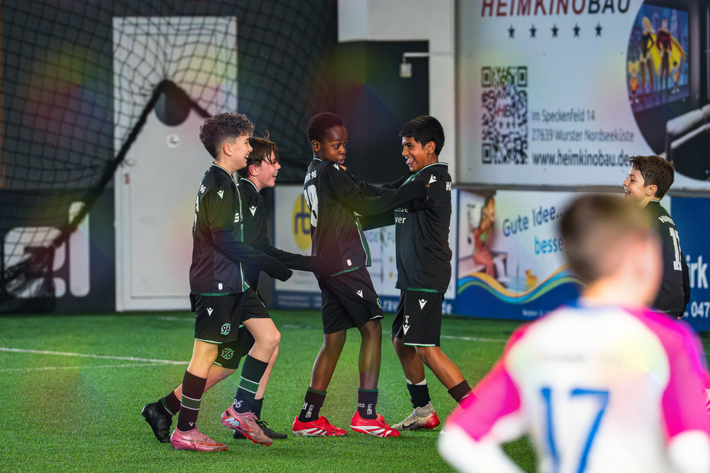 blr.pics-283 | Professionelle Fußball- und Sportfotografie. Spielbilder online ansehen und kaufen – Einzelbilder oder komplette Galerien in hoher Qualität. - Realisiert mit Pictrs.com