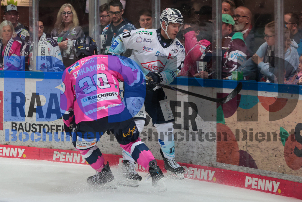 SES_ISEDRE20251010-26 | bond - Realisiert mit Pictrs.com