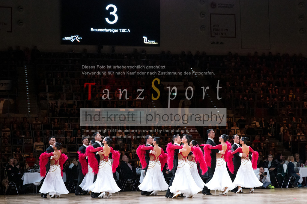 20241109_DM-Formationen_5155 | Tanzsportbilder, Standardtanz, Lateintanz, WDSF, DTV, LTVB, dancecomp, goc, hessen tanzt, blaues band der spree, walzer, tango, wiener walzer, slowfox, quickstepp, samba, rumba, cha-cha-cha, paso doble. jive, hd-kroft photography, turniertanzsport