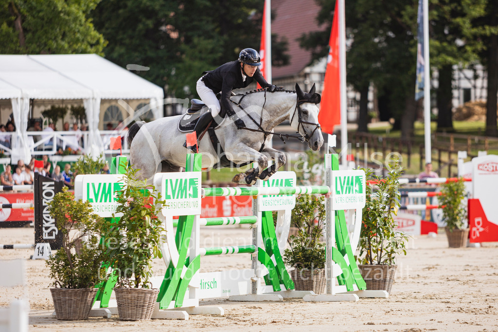 250713_BHO_S2-Spr_GP-995 | Deine schönsten Turniermomente als professionelle Fotos! Entdecke hochwertige Pferdesport-Fotografie im Online-Shop. Jetzt Fotos finden & bestellen!