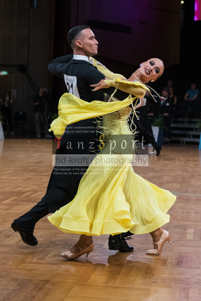 20250822_WDSF-GS-STD_R2_5520 | Tanzsportbilder, Standardtanz, Lateintanz, WDSF, DTV, LTVB, dancecomp, goc, hessen tanzt, blaues band der spree, walzer, tango, wiener walzer, slowfox, quickstepp, samba, rumba, cha-cha-cha, paso doble. jive, hd-kroft photography, turniertanzsport