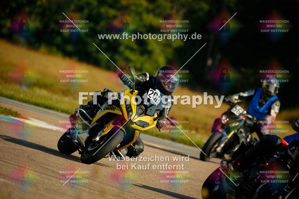 _MOT5698 | Hier findet Ihr Bilder von Touristenfahrten auf der Nürburgring Nordschleife oder von anderen Veranstaltungen die ich besucht habe. Viel Spass beim Durch Schauen 