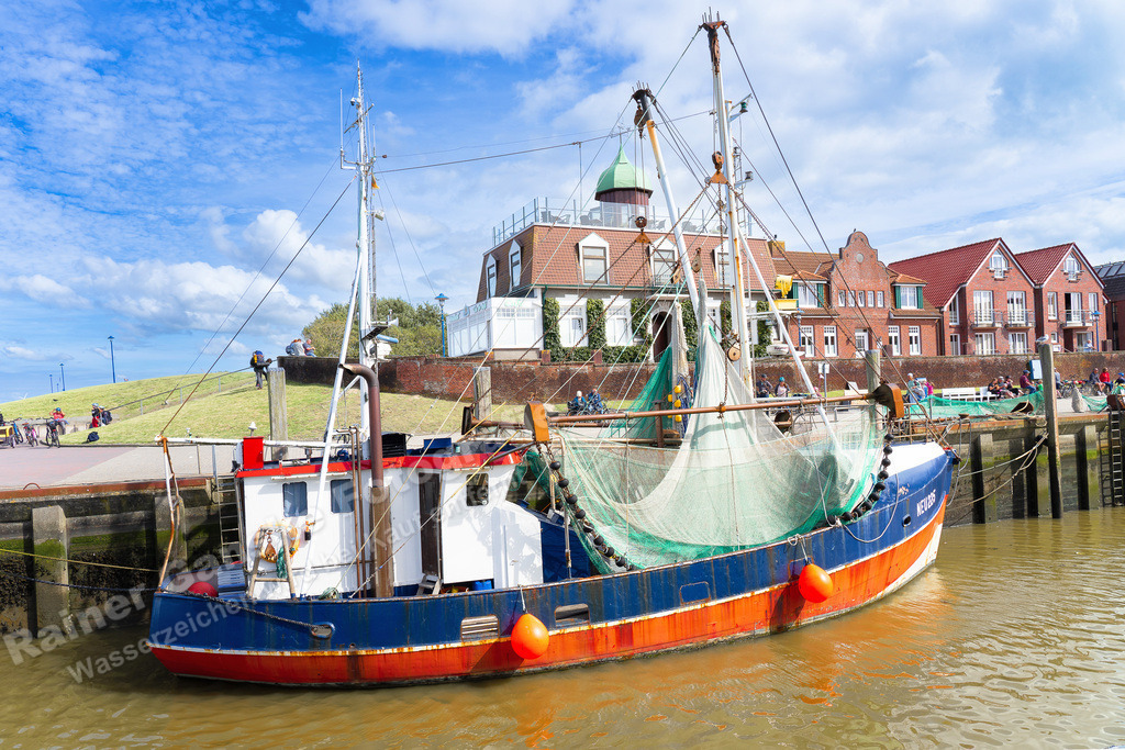 063 Neuharlingersiel - 28-07-2022 -R Ganske | Onlineshop mit Bildern von Stränden, Häfen und Meer. Leinwände, Poster, Kalender und andere Materialien erhältlich. Kommerzielle Lizenzen möglich.  - Realisiert mit Pictrs.com