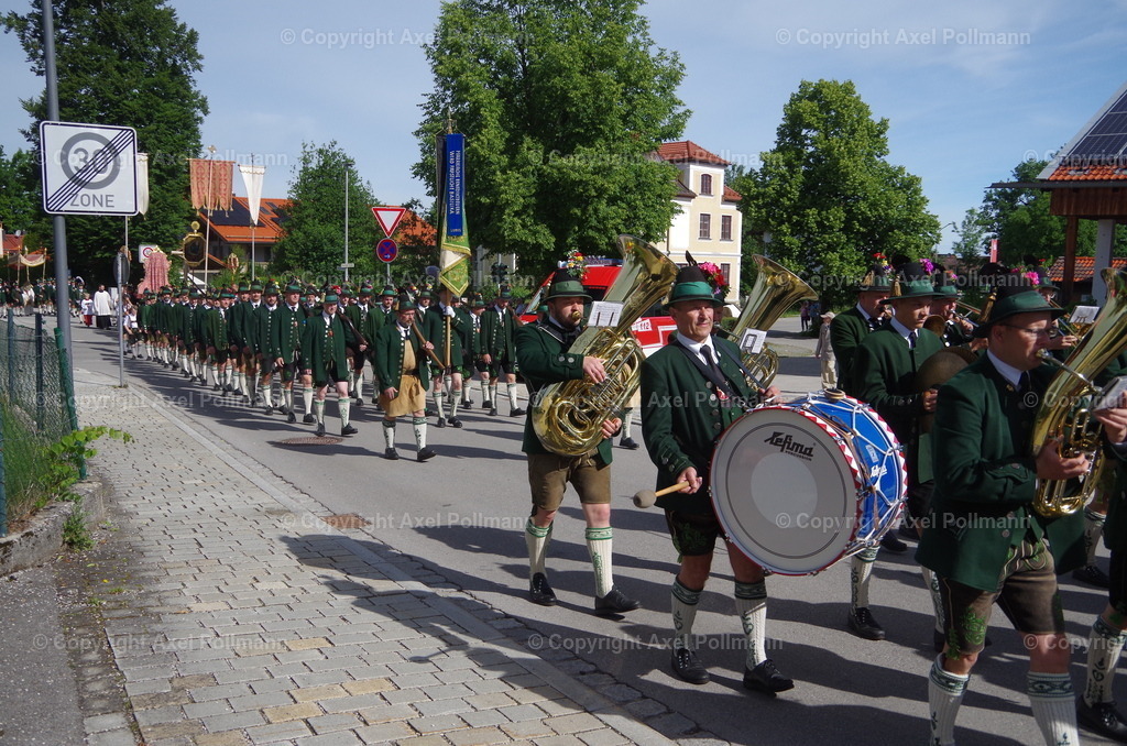 IMGP4944 | fotografiert von Axel PollmannLeonhardi Wallfahrt Benediktbeuern und Murnau, Fronleichnam, Fasching, Landschaft im Loisachtal und Benediktbeuern  - Realisiert mit Pictrs.com