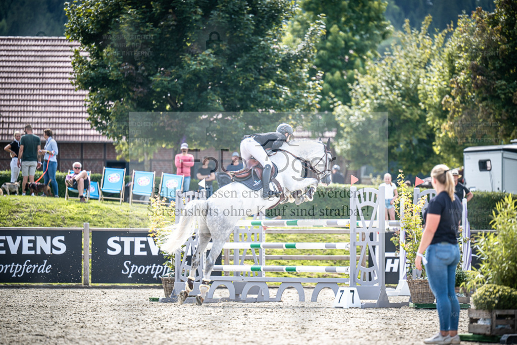 DOS_8489 | Entdecke hochwertige Reitturnierfotos von Foto Oger. Professionell, emotional und authentisch – jetzt Lieblingsmomente im Shop bestellen. - Realisiert mit Pictrs.com