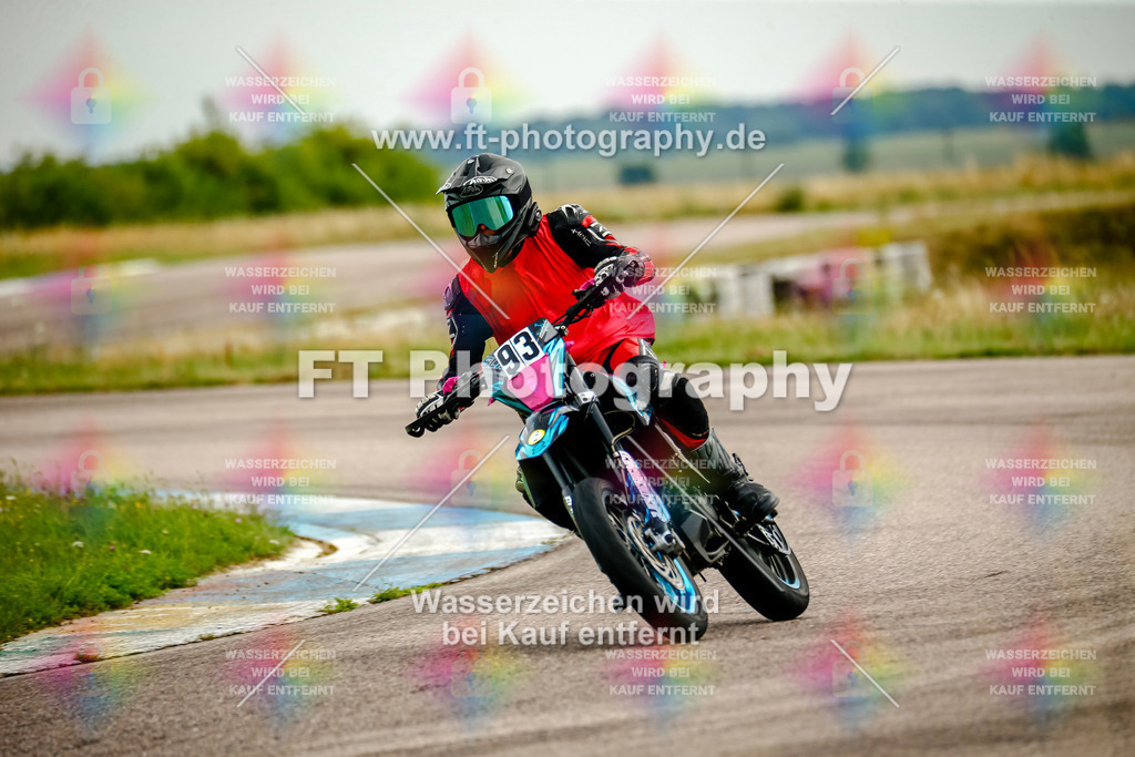 Chambley Juli-2176 | Hier findet Ihr Bilder von Touristenfahrten auf der Nürburgring Nordschleife oder von anderen Veranstaltungen die ich besucht habe. Viel Spass beim Durch Schauen 