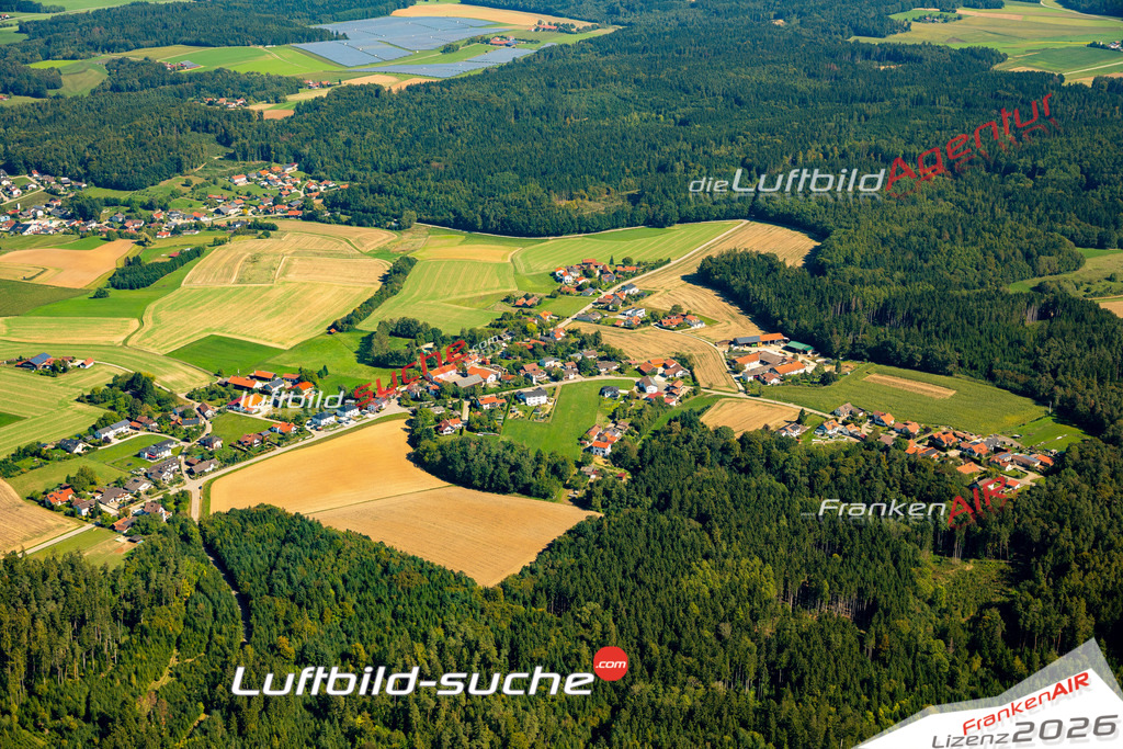 Das Luftbild zeigt : Hösacker Weng - Die Luftaufnahme wurde 2023 vom UL-Flugzeug aus erstellt ( keine Drohne ) - Hochauflösende Luftaufnahme - Für grossformatige Ausdrucke geeignet. Die Geschenkidee !Mit Lizenz und Bildrechte bestellbar