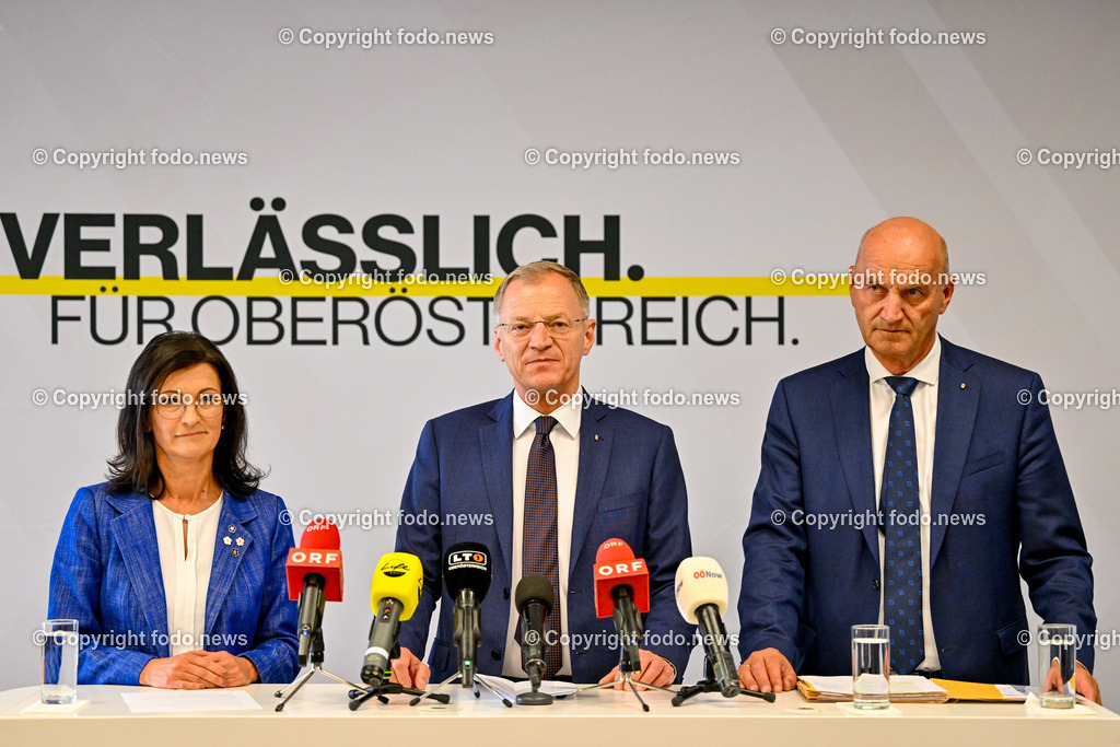 Pressekonferenz OoeVP stellt personelle Weichen_ 05.07.2024-64 | 05.07.2024, Linz, AUT, Pressekonferenz OoeVP stellt personelle Weichen - Verlaesslich fuer Oberoesterreich, im Bild Margit Angerlehner (VP, LAbg.), LH Thomas Stelzer (VP, Landeshauptmann Ooe), Christian Doerfel (VP, LAbg., Klubobmann, Bgm. Steinbach an der Steyr)