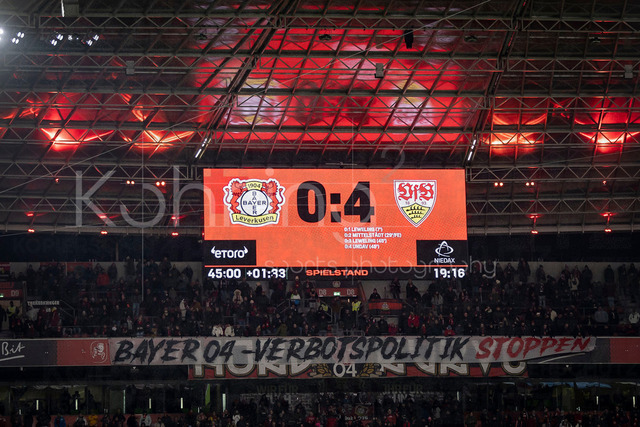 German Bundesliga, Bayer 04 Leverkusen vs. VfB Stuttgart, 10.01.2026 | LEVERKUSEN, GERMANY - JANUARY 10: Halftime 0:4 during the German Bundesliga match on gameday 16 between Bayer 04 Leverkusen vs. VfB Stuttgart at BayArena on January 10, 2026 in Leverkusen, Germany. DFL REGULATIONS PROHIBIT ANY USE OF PHOTOGRAPHS AS IMAGE SEQUENCES AND/OR QUASI-VIDEO.