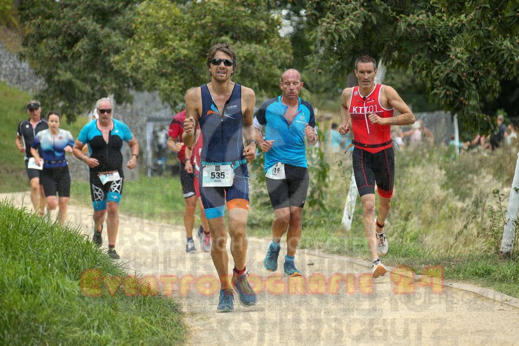 250824_1346_EX1_3577 | Sportfotografie im Rhein-Sieg Kreis, Köln, Bonn, NRW, Rheinland Pfalz, Hessen, etc. Unser Tätigkeitsfeld umfasst den Laufsport vom Volkslauf über den Marathon, Duathlon, Triathon bis zum Ultralauf wie Kölnpfad Ultra oder Schindertrail.