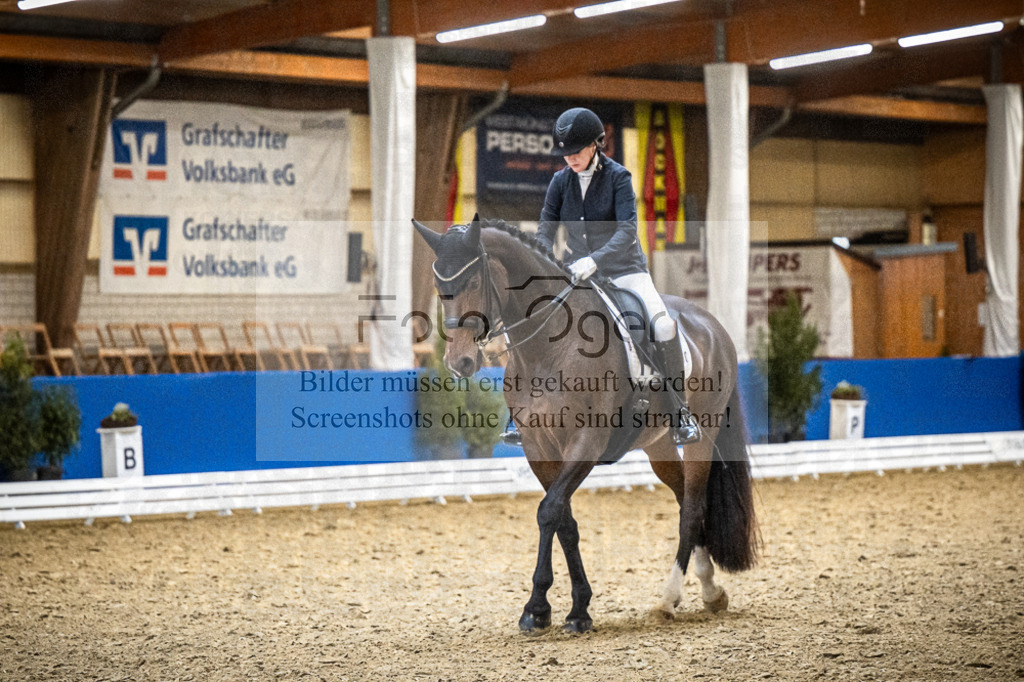 DOS_2287 | Entdecke hochwertige Reitturnierfotos von Foto Oger. Professionell, emotional und authentisch – jetzt Lieblingsmomente im Shop bestellen.Deutschlandweite Turnierfotografie. - Realisiert mit Pictrs.com