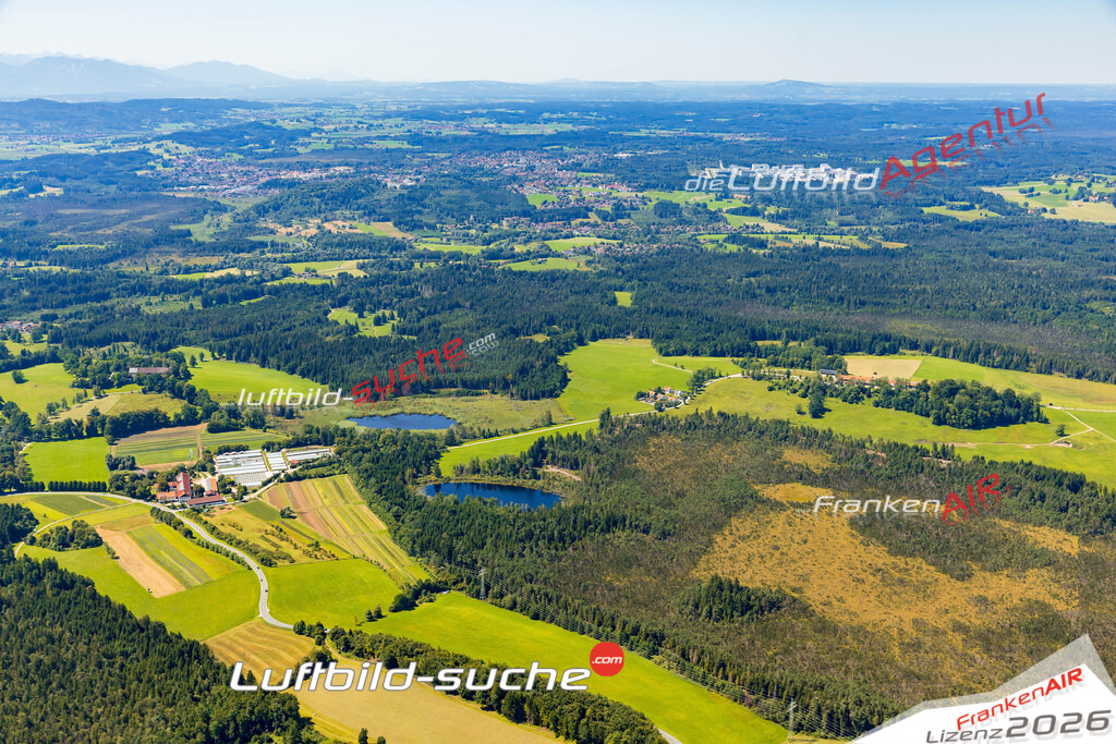 Luftbild Vs Google Maps  Letten Karpfsee  Bad Heilbrunn -Das Luftbild wurde 2025 vom UL-Flugzeug heraus erstellt ( keine Drohne ) - Hochauflösende Luftaufnahme -Nicht vergleichbar mit Google Maps oder Satelittenbilder- Die Geschenkidee !Mit Lizenz und Bildrechte bestellbar