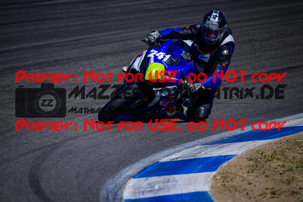 MaZZes_Fotomatrix_20250407_6007705_8538 | ROT