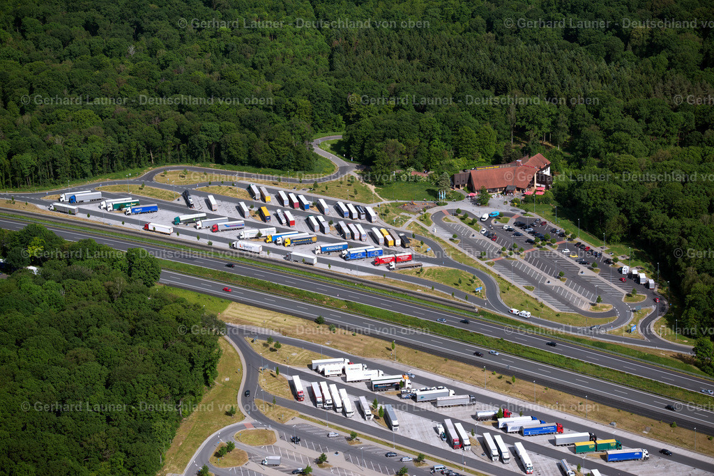 3702082 | Raststätte Riedener Wald WestA 797262 HausenDeutschlandElior Deutschland Holding GmbHClevischer Ring 12751063 KölnTelefon 0221 / 96 47 67 0Telefax 0221 / 96 47 67 66E-Mail: info[at]axxe.de