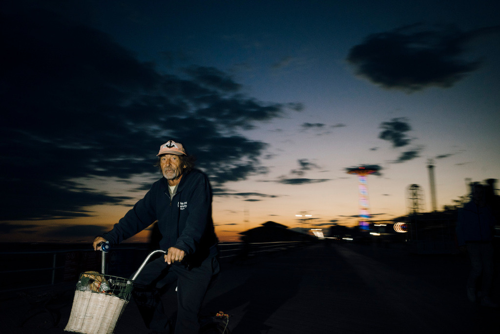 no title | Prints and More! BIG and small streetphotography; street, photography, art, Fotografie, Straßenfotografie  - Realisiert mit Pictrs.com