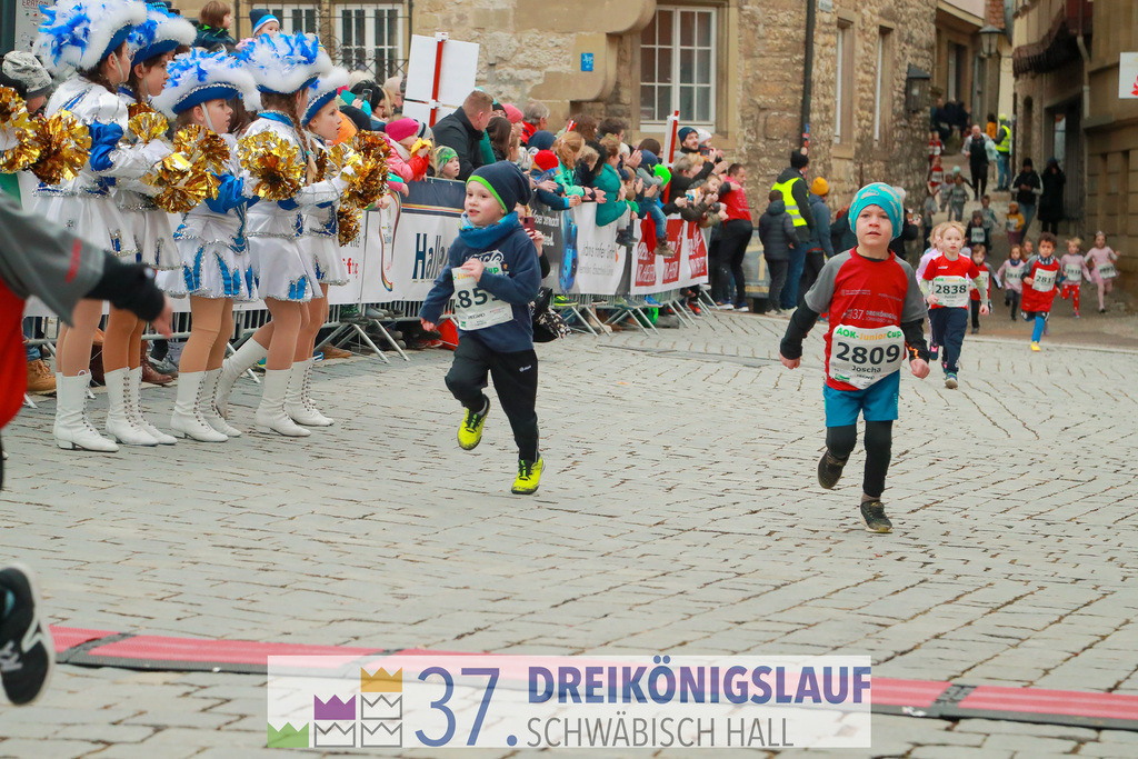 AOK JuniorCup 400m | 3Koenigslauf 2023 - Realisiert mit Pictrs.com
