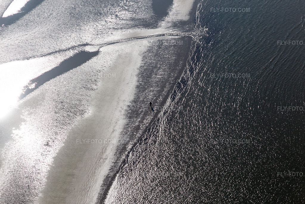 Aerial view: West coast at low tide in Fanø in the state South Denmark, Denmark.Photo: IMG_118643.jpg taken on 09/21/2019 by Werner Riehm/FLY-FOTO.comResolution of the original: 5472 x 3648 px