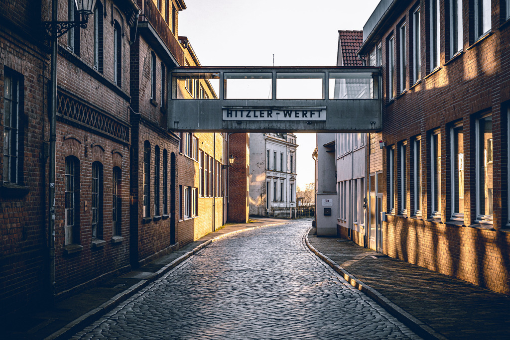Heimat | FI-LO Bildershop – Entdecken Sie beeindruckende Fotografie und inspirierende Videoproduktionen. Tauchen Sie ein in faszinierende Welten und lassen Sie sich von meinen einzigartigen Werken auf eine emotionale Reise mitnehmen. Perfekt für Kunstliebhaber und - Realisiert mit Pictrs.com