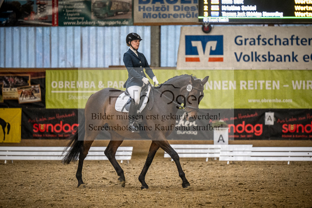 DOS_1151 | Entdecke hochwertige Reitturnierfotos von Foto Oger. Professionell, emotional und authentisch – jetzt Lieblingsmomente im Shop bestellen.Deutschlandweite Turnierfotografie. - Realisiert mit Pictrs.com