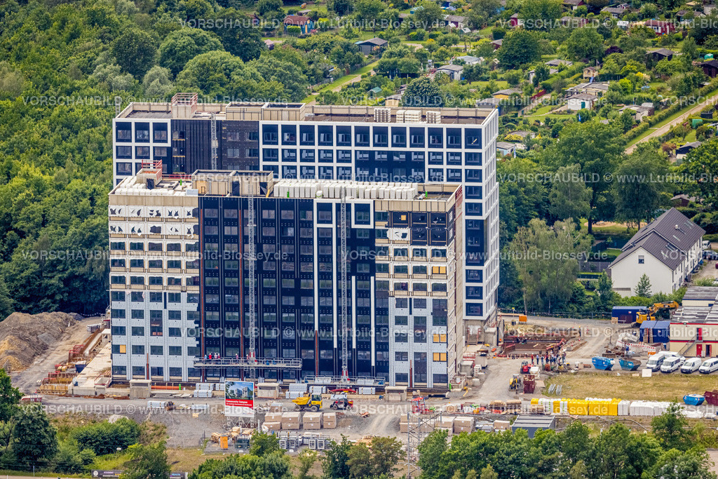 Bochum220603694 | Luftbild, Baustelle und Neubau Studentenwohnheim in Modulbauweise am Community Campus an der Universitätsstraße, Wiemelhausen, Bochum, Ruhrgebiet, Nordrhein-Westfalen, Deutschland