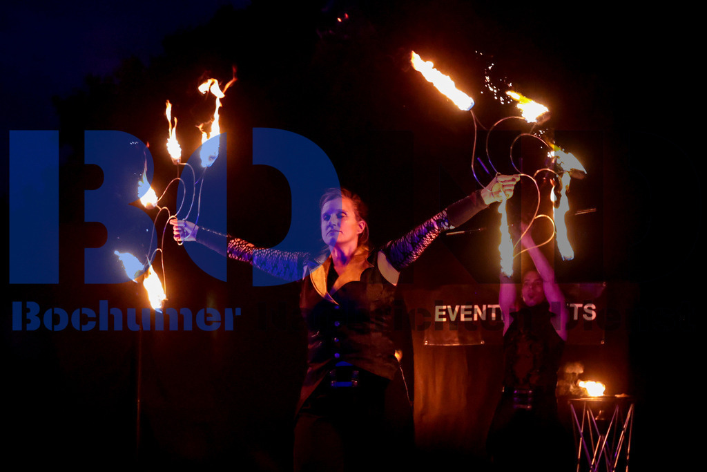 SES_MKRLHE20250705-111 | bond - Realisiert mit Pictrs.com