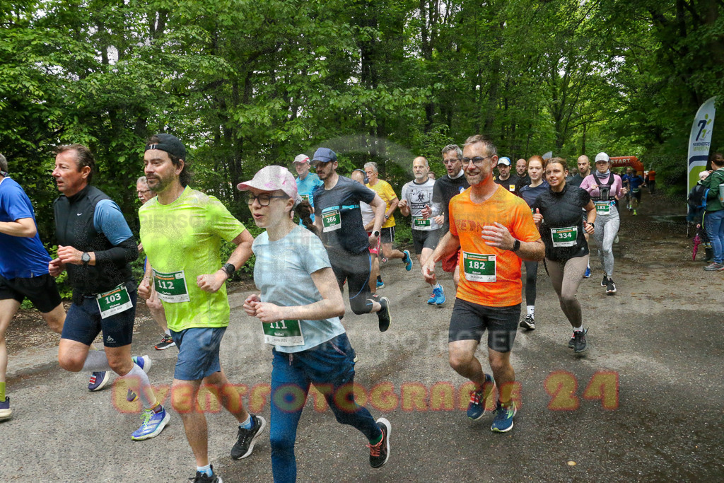 250504_1001_EX1_2663 | Sportfotografie im Rhein-Sieg Kreis, Köln, Bonn, NRW, Rheinland Pfalz, Hessen, etc. Unser Tätigkeitsfeld umfasst den Laufsport vom Volkslauf über den Marathon, Duathlon, Triathon bis zum Ultralauf wie Kölnpfad Ultra oder Schindertrail.