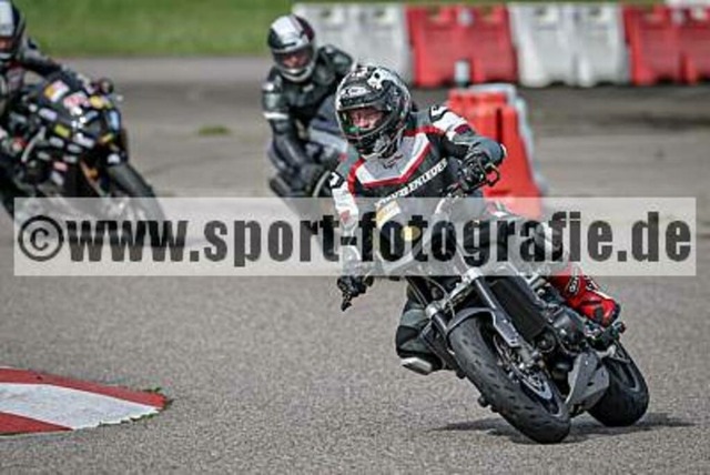 pube3261 | Professionelle Fotos von Sportveranstaltungen, aber auch Hochzeiten und anderen Events. - Realisiert mit Pictrs.com