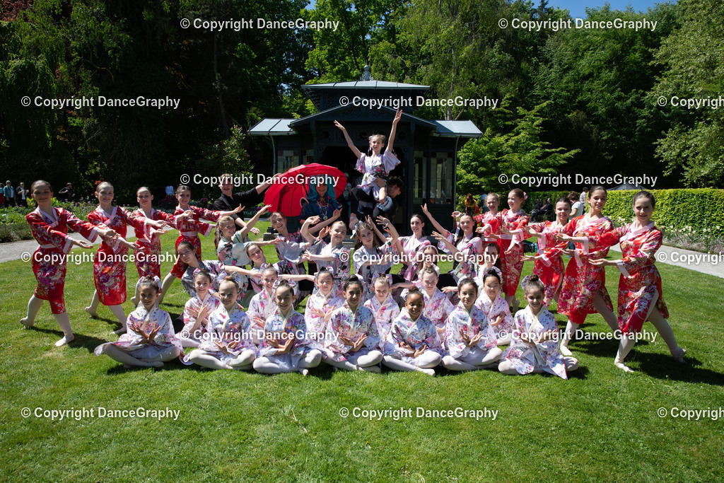 GPHY3829 | DanceGraphy - Realisiert mit Pictrs.com