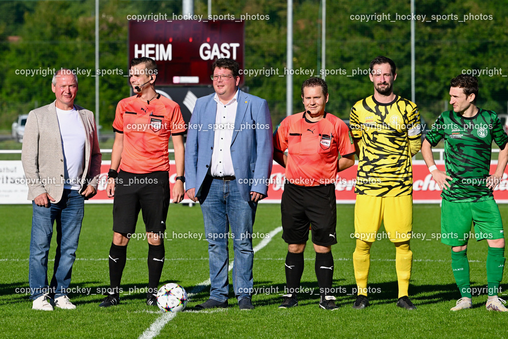 SC Landskron vs. ATUS Velden 11.8.2023 | Kärntner Landtagsabgeordneter Robert Köfer, Kulterer Emanuel Johann, Piuk Markus, Referees, Villacher Stadtrat Christian Pober, Ballspende, #1 Martin Koller, #17 Julian Brandstätter