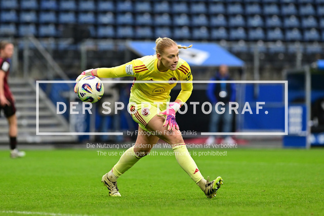 Fußball I Frauen I Saison 2025-2026 I Bundesliga I 10. Spieltag I Hamburger SV - 1. FC Nürnberg I 44839 | Larissa Rusek (21, 1. FC Nürnberg) - Realisiert mit Pictrs.com