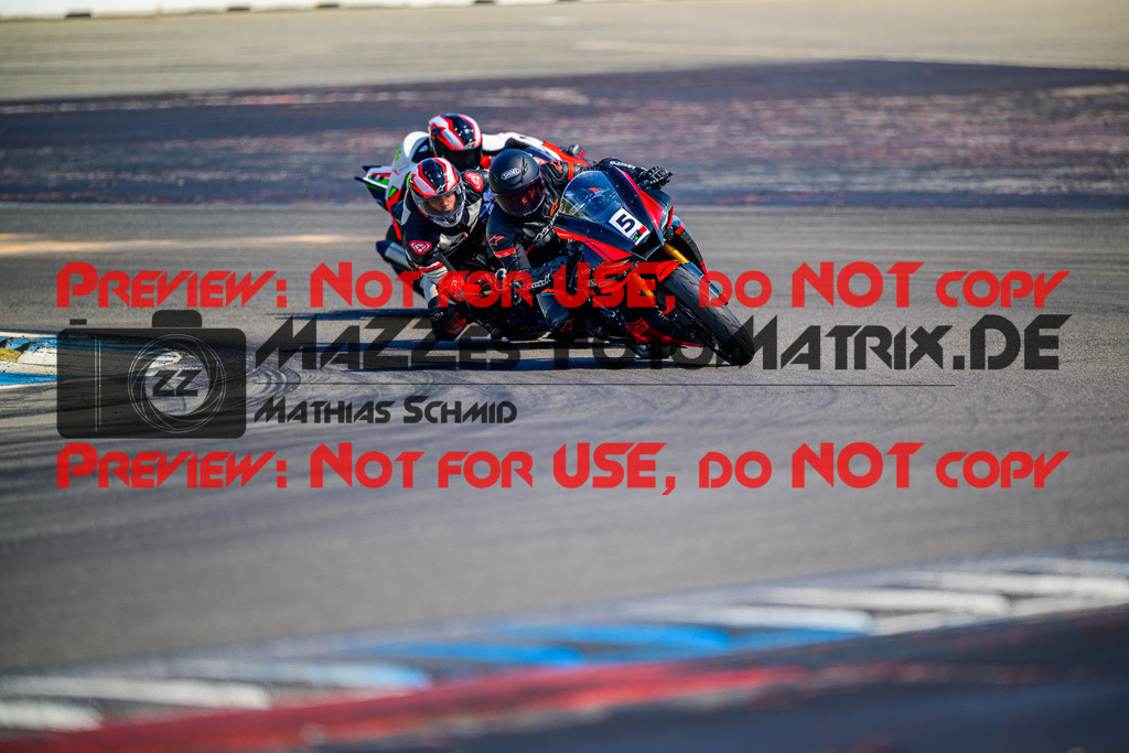 MaZZes_Fotomatrix_20250816_6007705_8976 | WEISS