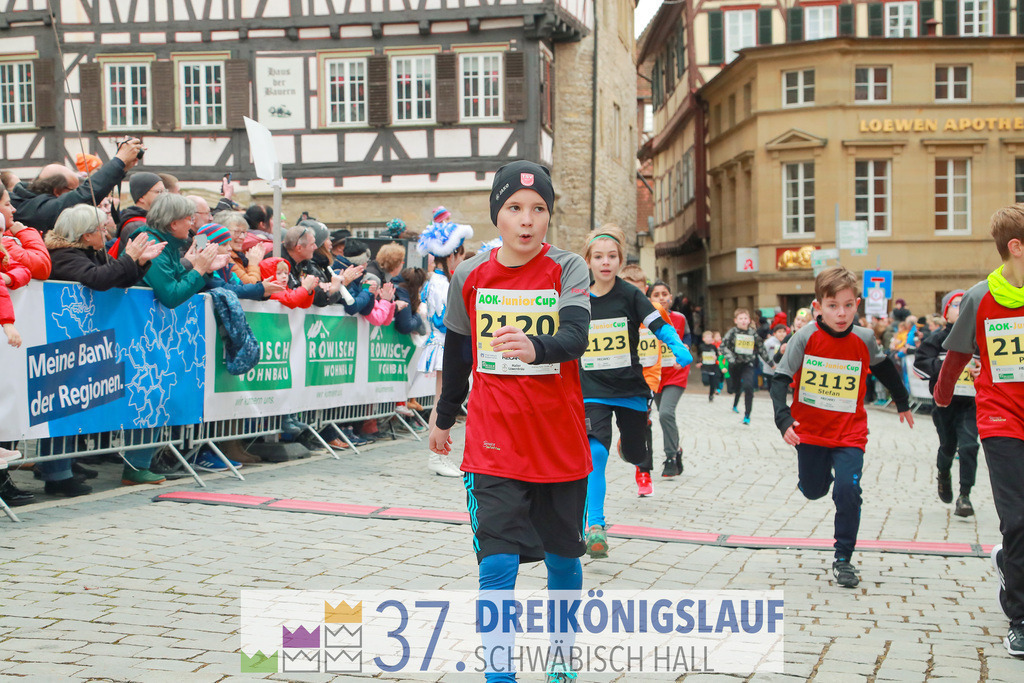 AOK JuniorCup 400m | 3Koenigslauf 2023 - Realisiert mit Pictrs.com