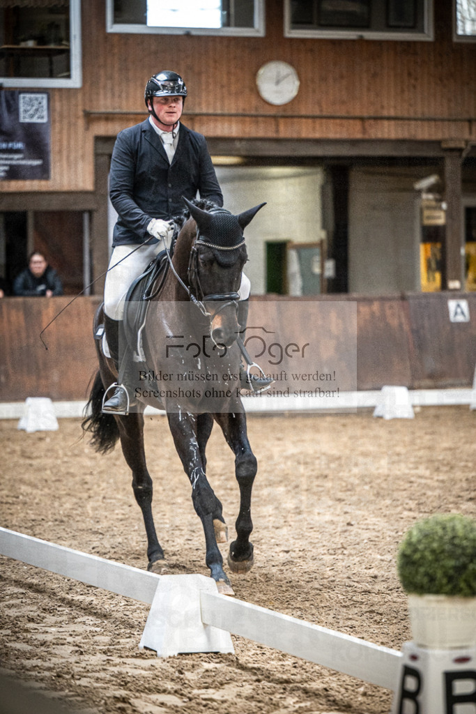 DOS_0412 | Entdecke hochwertige Reitturnierfotos von Foto Oger. Professionell, emotional und authentisch – jetzt Lieblingsmomente im Shop bestellen.Deutschlandweite Turnierfotografie. - Realisiert mit Pictrs.com