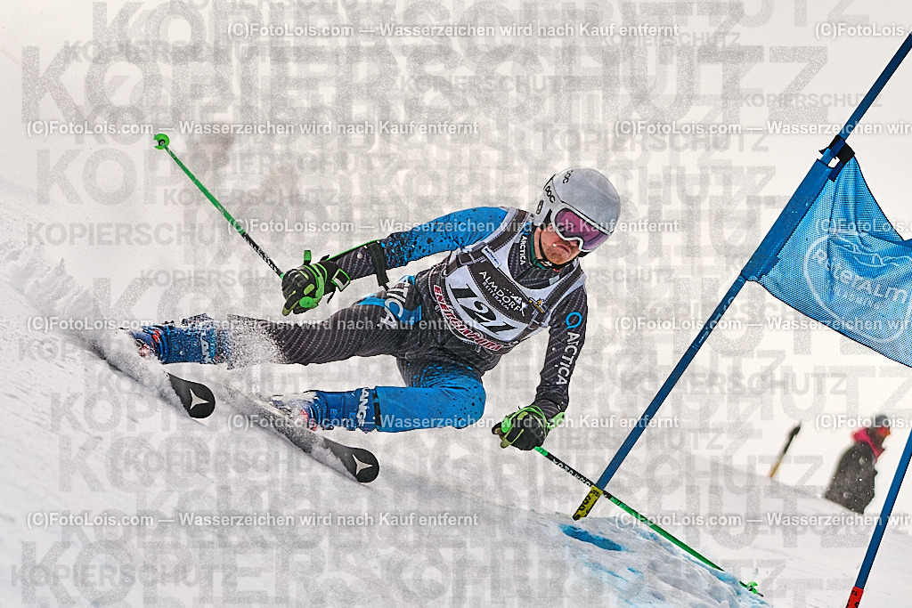 _ALP2519_MASTERS-WM_Reiteralm_A-GS_Soar James | FISWORLD CHAMPIONSHIPSMASTERS ALPINE SKIING, 23. – 28. MÄRZ 2026 - REITERALM | STMK | AUT.   Veranstaltet vom Masters-Referat des Deutschen Skiverbandes (DSV). Durchführende Organisation: WSV Pichl-Reiteralm, unterstütutzt von den Bergbahnen REITERALM bei Schladming und SKI AUSTRIA.                            Disziplinen:  Super-G, GiantSlalom, Slalom.                                                 Kategorien:  A (Herrn 30-59 Jahre), B (Herrn ab 60 Jahre), C (Damen 30-59 Jahre), D (Damen ab 60 Jahre).                Rennstrecken:   Gasselhöhe und Muldenliftpiste auf der Reiteralm.